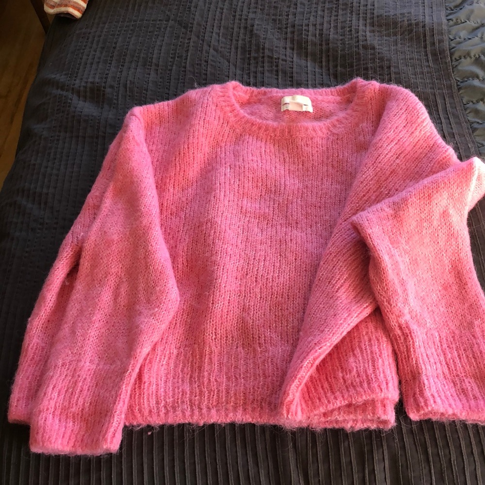 H&M pink wool sweater